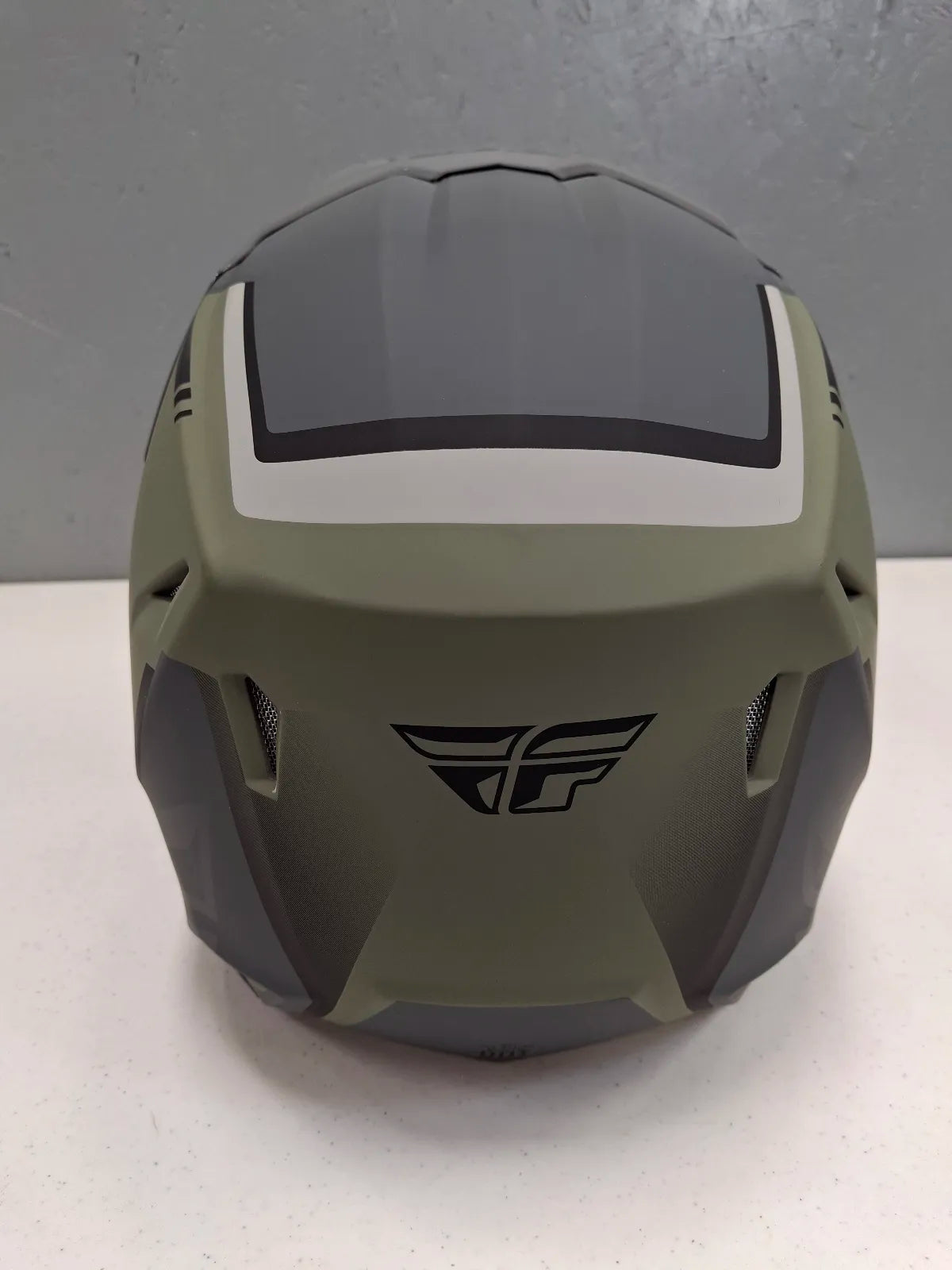 Fly helmet Fly Kinetic Vision Helmet (Grey/Green, Medium) USED 73-8652M U Jorgensen Powersports