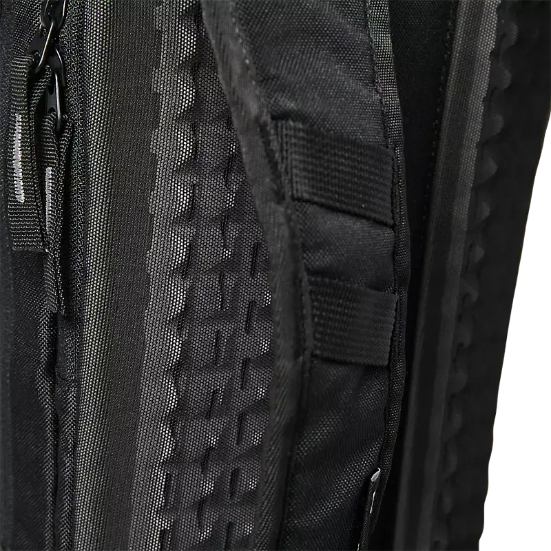 Fox Apparel Fox Utility 12 Liter Hydration Pack 28407-001-OS 191972604034 Jorgensen Powersports