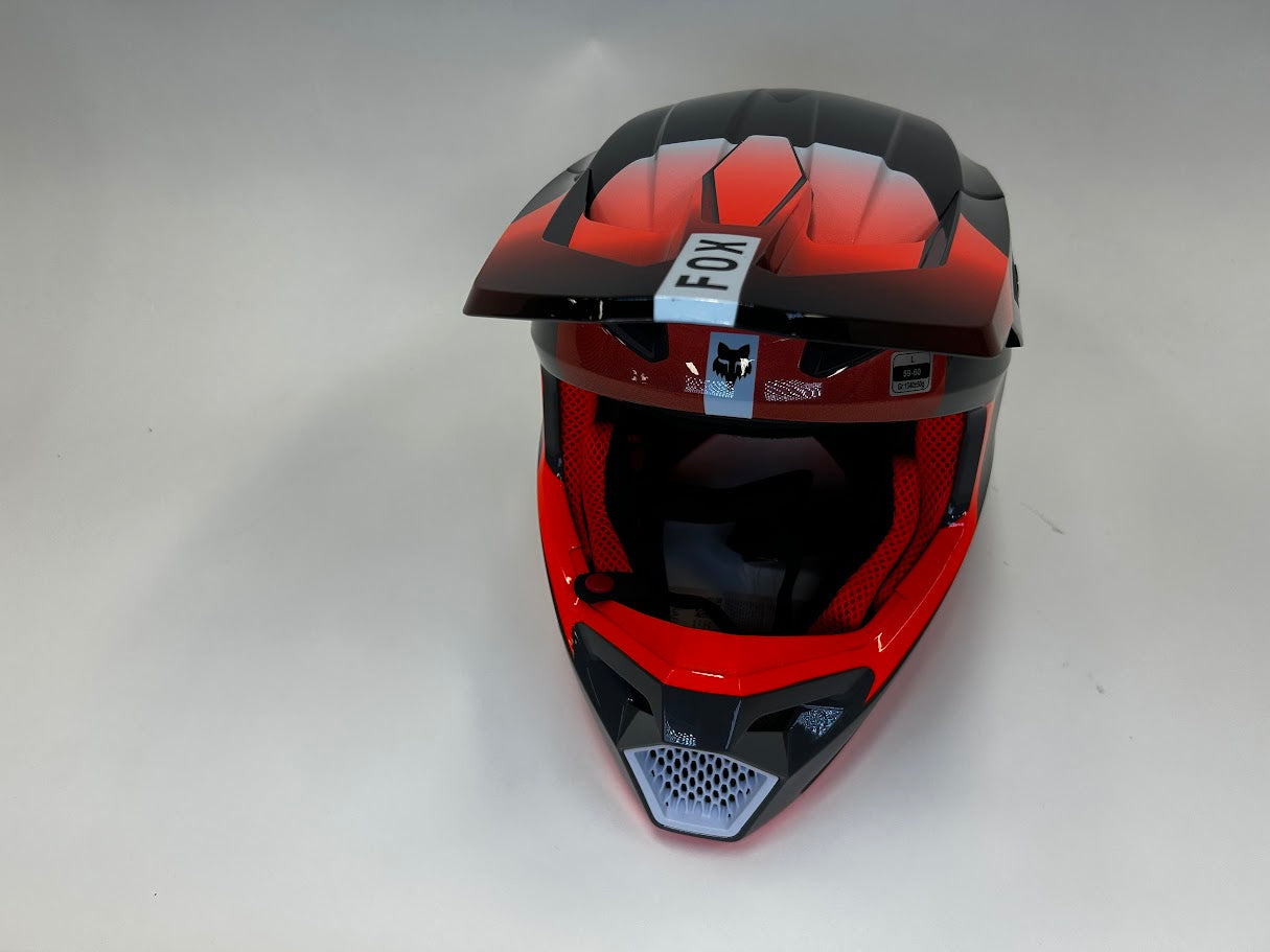 FOX helmet Fox V1 Solid Helmet Used 31373-006 L U Jorgensen Powersports