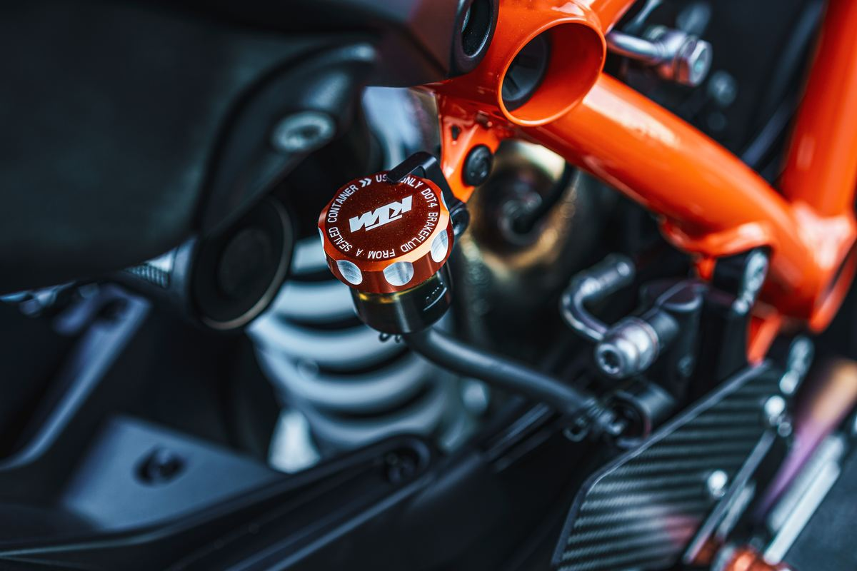 KTM Automotive Parts and Accessories KTM Reservoir Cap 6131396210004A B0D6GV7DRY Jorgensen Powersports