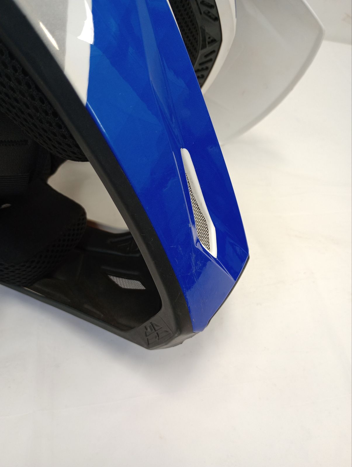 Fly Apparel Fly Kinetic Drift Helmet (Blue/Charcoal/White, Youth Large) USED 73-8641YL U Jorgensen Powersports