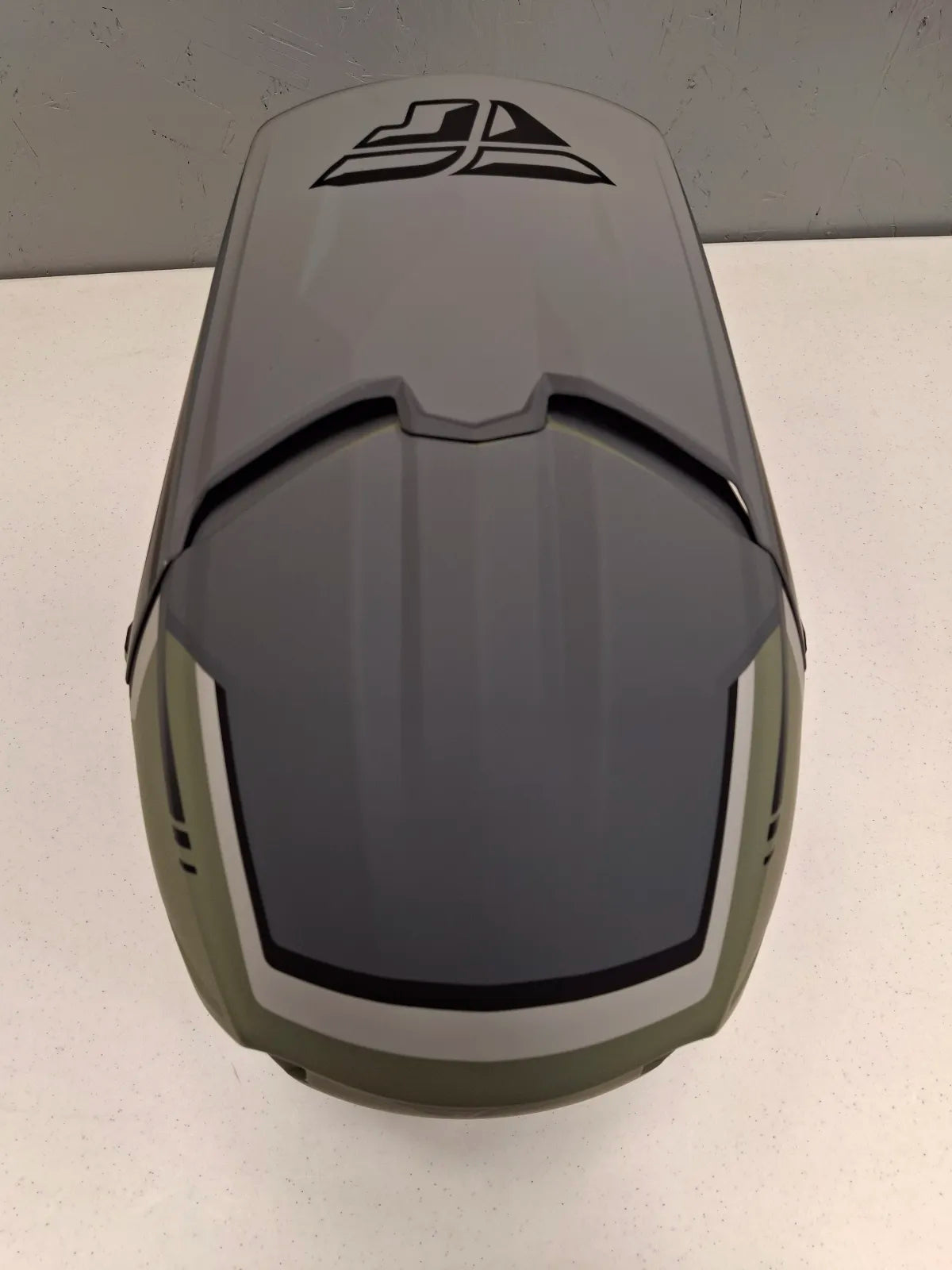 Fly helmet Fly Kinetic Vision Helmet (Grey/Green, Medium) USED 73-8652M U Jorgensen Powersports