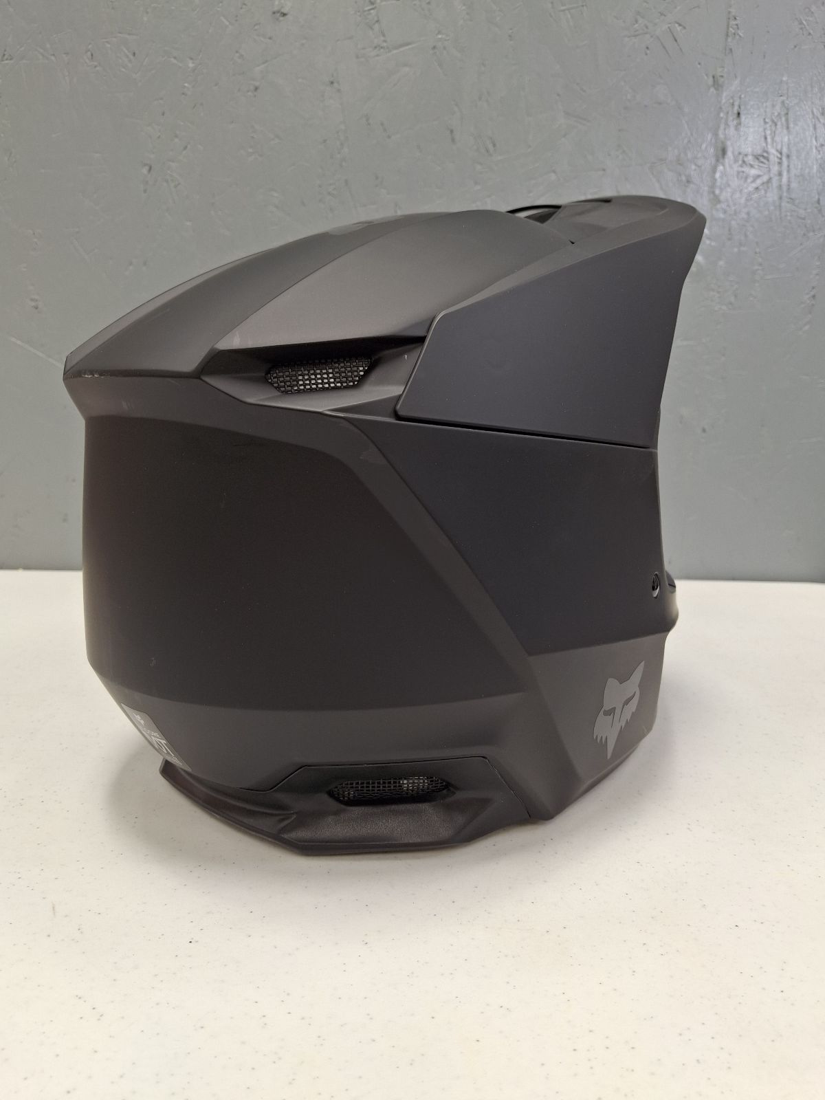 Fox Apparel Fox V Core Helmet (Matte Black, Large) USED 32621-255-L U 191972547936 Jorgensen Powersports