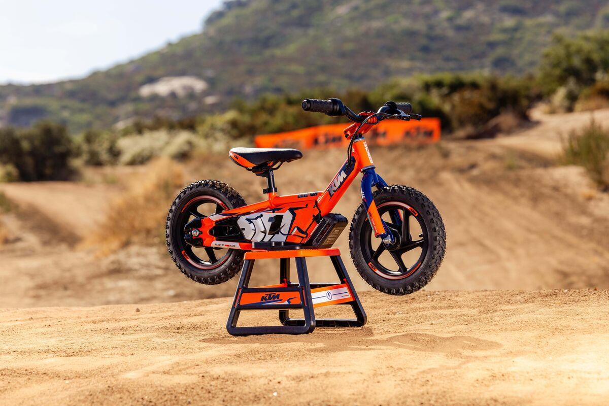 KTM KTM Factory Replica Stacyc 12EDrive Stability Cycle UPW220074800 B08GD3HXWZ Jorgensen Powersports